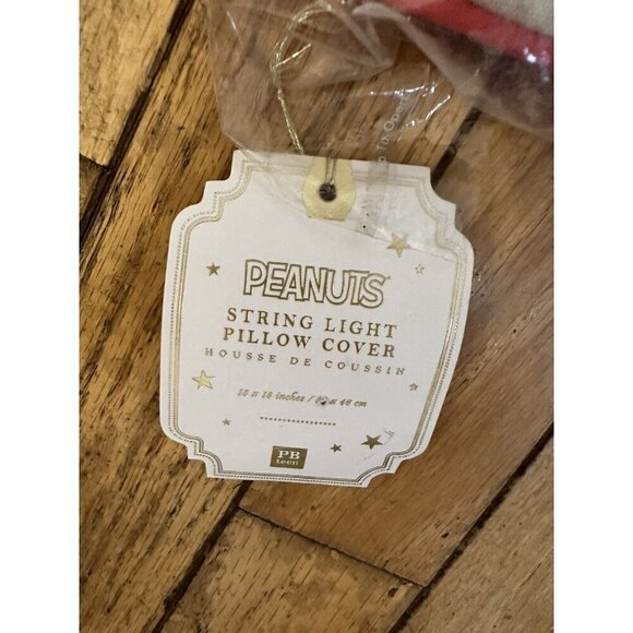 Pottery Barn Peanuts Snoopy Heart Personalized Lucy Pillow Cover Christmas NWT - Picture 3 of 9